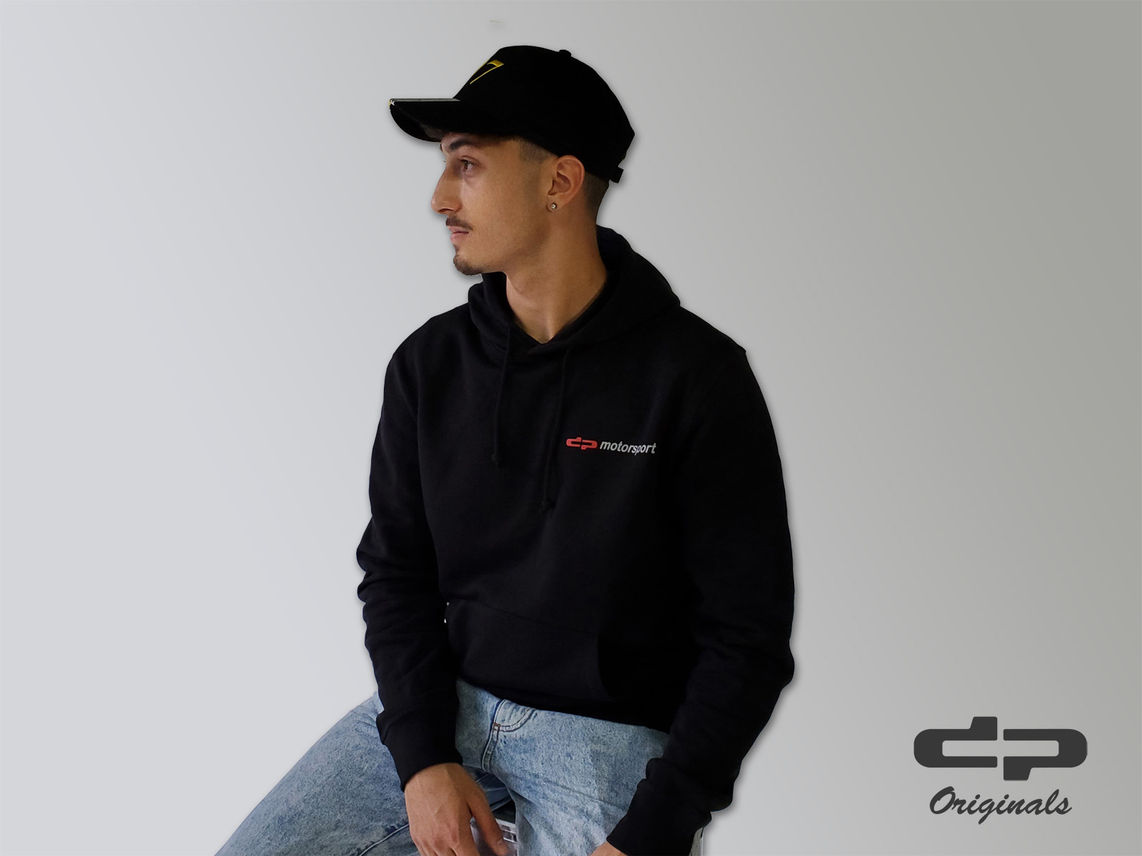 Hoodie_schwarz_01-Kopie